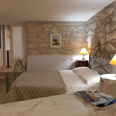 Apartments Gabri Mali Losinj Bagian luar foto