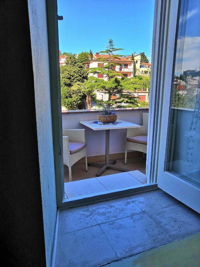 Apartments Gabri Mali Losinj Bagian luar foto