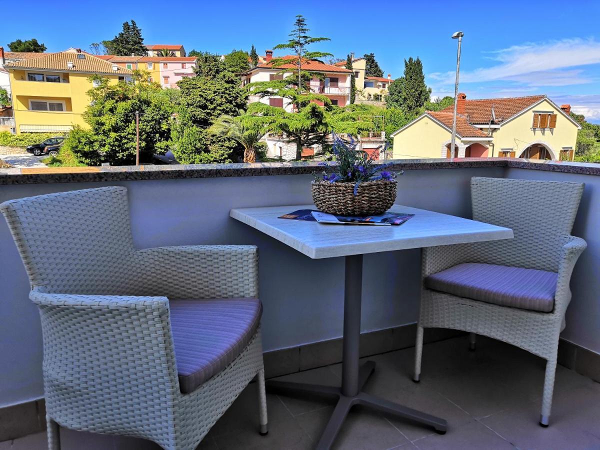 Apartments Gabri Mali Losinj Bagian luar foto